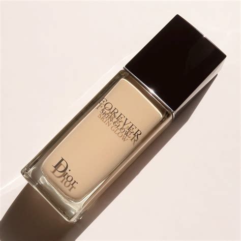 dior forever skin glow reviews.